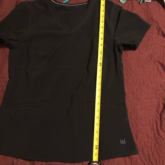 Scrub top - Picture 2 of 4